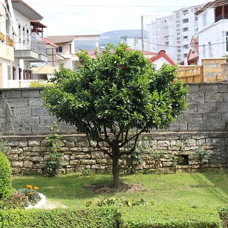 Hotel Vila Maledhi ベラト エクステリア 写真