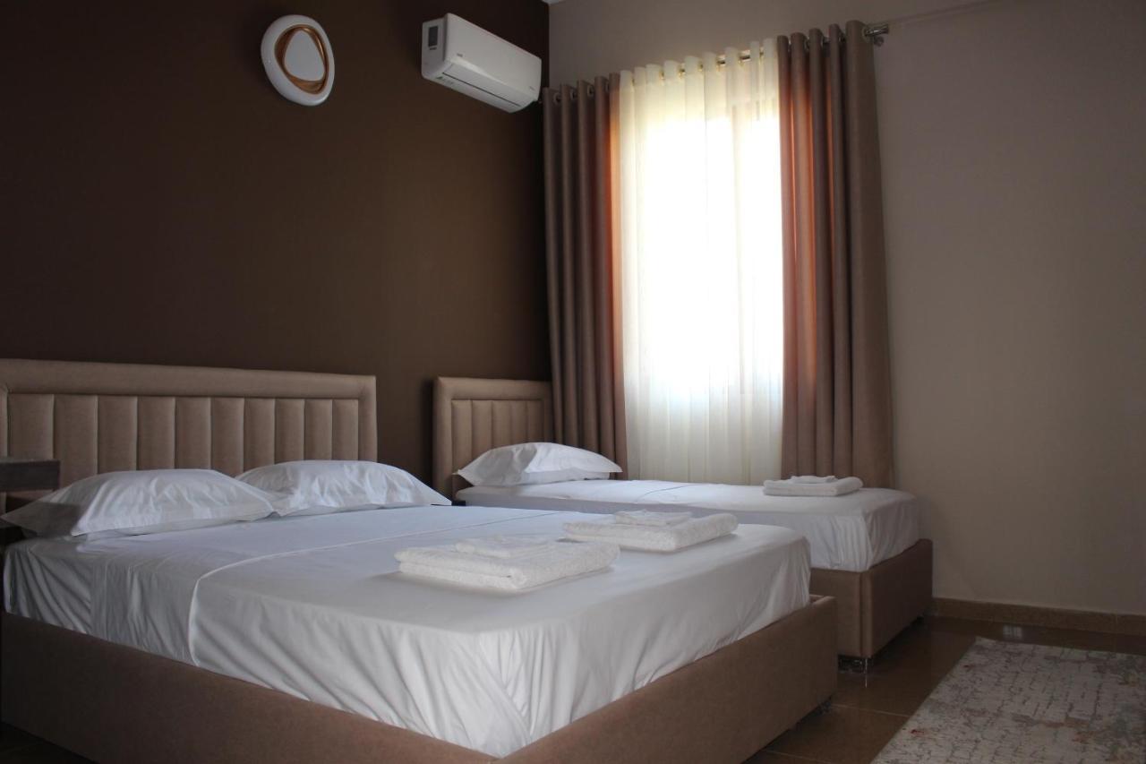Hotel Vila Maledhi ベラト エクステリア 写真