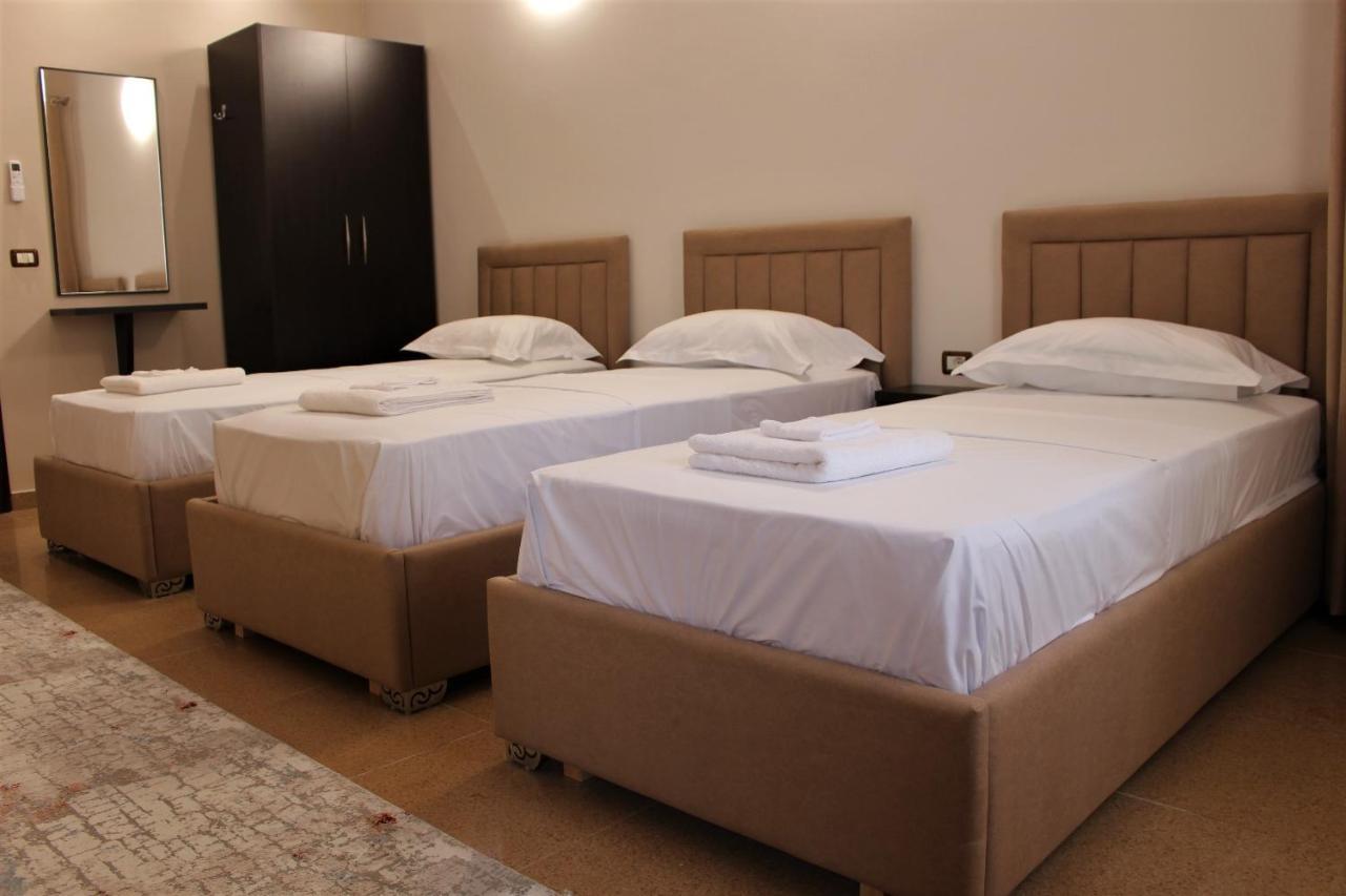 Hotel Vila Maledhi ベラト エクステリア 写真