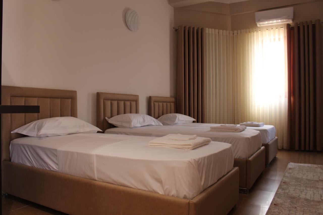 Hotel Vila Maledhi ベラト エクステリア 写真