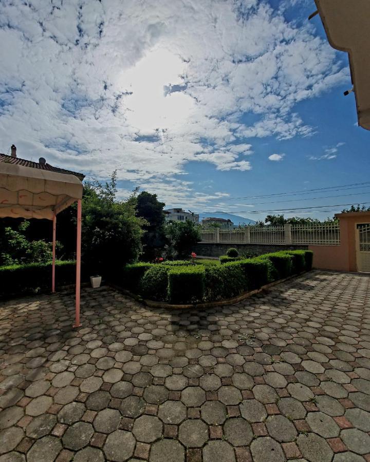 Hotel Vila Maledhi ベラト エクステリア 写真