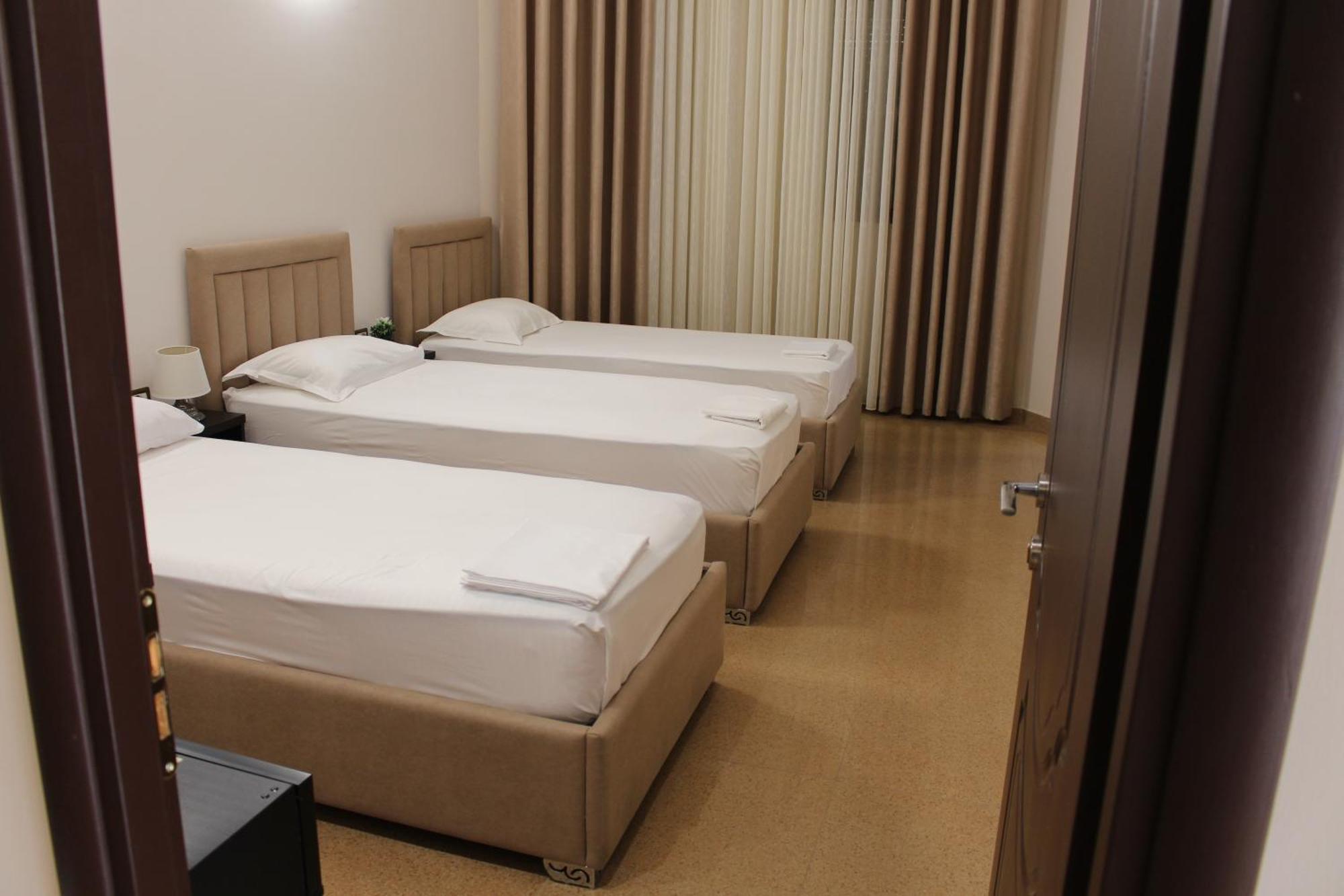 Hotel Vila Maledhi ベラト エクステリア 写真